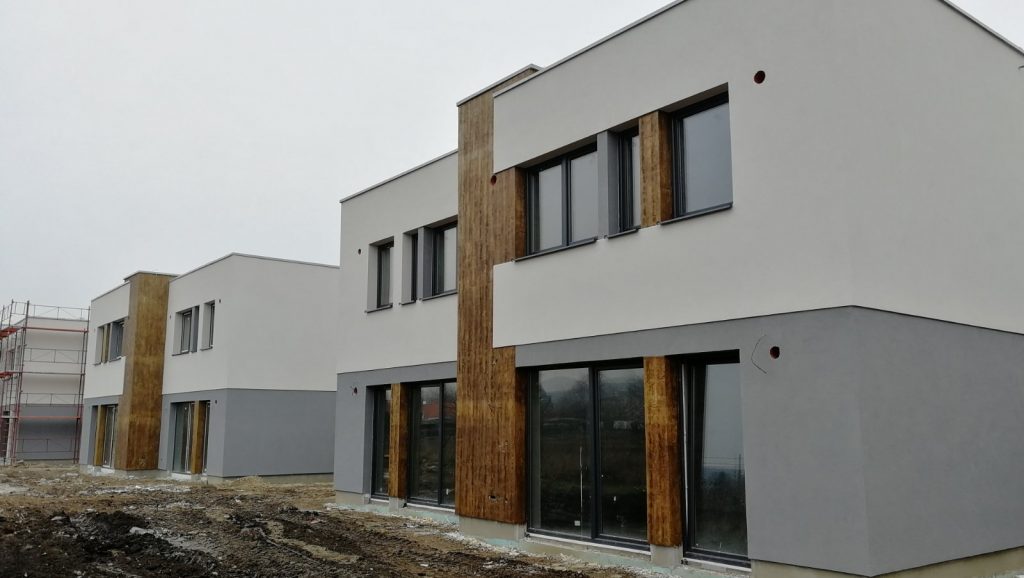 Kompletná dodávka plastových okien a hliníkových vchodovích dverí