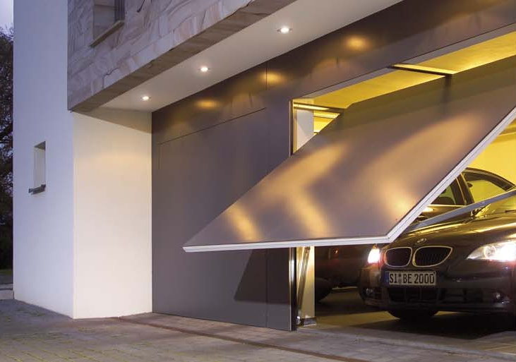 Výklopné garážové brány